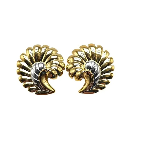 Joan Rivers Gold Silver Tone Shell Post Earrings Vintage - Picture 1 of 4